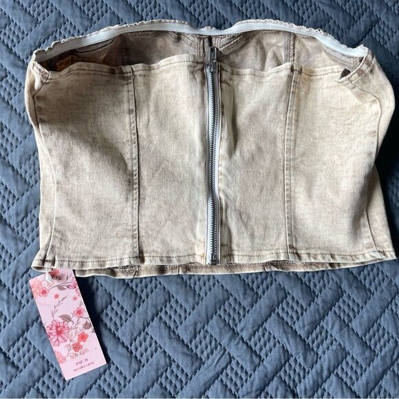 Beige Strapless Bustier Top - Picture 3 of 4